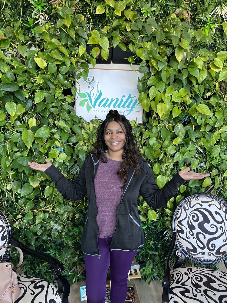 Vanity Beauty Boutique Logo