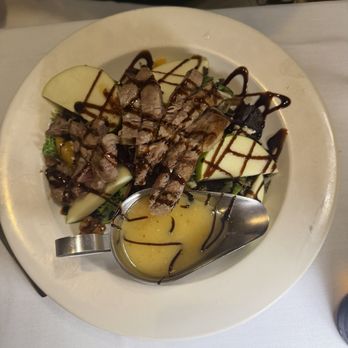 Corvo Bar and Grill - Sirloin steak salad - Bars Near Me - Moodus, Connecticut
