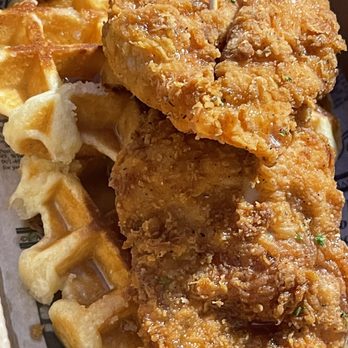 The Local Hen - Classic Chicken & Waffles - Chicken Shop Near Me - Oviedo, Florida The Local Hen - Classic Chicken & Waffles - Chicken Shop Near Me - Oviedo, Florida