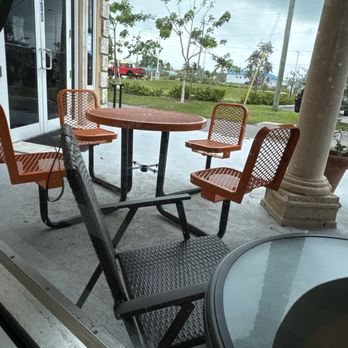 Marathon Bagel - Outdoor seating - Sandwiches Near Me - Marathon, Florida Marathon Bagel - Outdoor seating - Sandwiches Near Me - Marathon, Florida