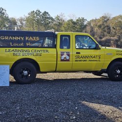 Grannykat's Apiary Supply and Bee Learning Center
