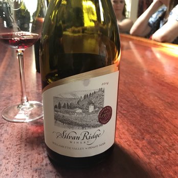 Hinman Vineyards - Wine Tasting Room Near Me - Eugene, Oregon