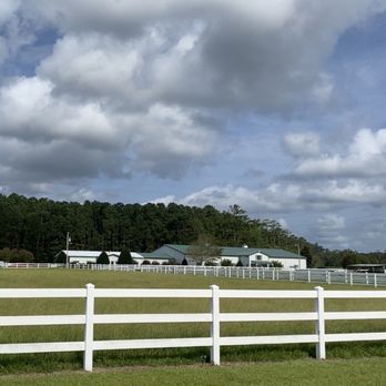Ponderosa Pet Ranch - Pet Boarding Near Me - Swansboro, North Carolina Ponderosa Pet Ranch - Pet Boarding Near Me - Swansboro, North Carolina