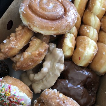 Rose - A dozen of their best donuts - Donuts Near Me - Temple City, California Rose - A dozen of their best donuts - Donuts Near Me - Temple City, California