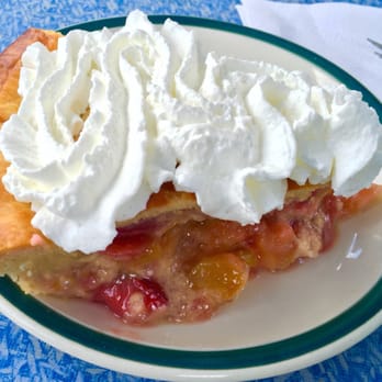 Busy Bee Diner - Strawberry rhubarb pie - Diners Near Me - Glover, Vermont Busy Bee Diner - Strawberry rhubarb pie - Diners Near Me - Glover, Vermont