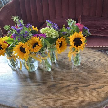 Taber Ranch Vineyard & Event Center - Fresh flowers - Venues & Event Spaces Near Me - Capay, California Taber Ranch Vineyard & Event Center - Fresh flowers - Venues & Event Spaces Near Me - Capay, California