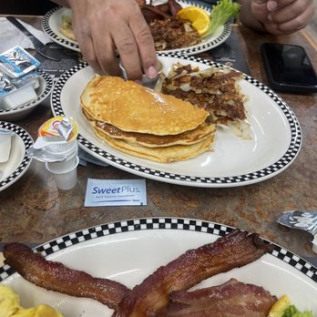 Black Bear Diner Harker Heights - Breakfast is served - Diners Near Me - Harker Heights, Texas Black Bear Diner Harker Heights - Breakfast is served - Diners Near Me - Harker Heights, Texas