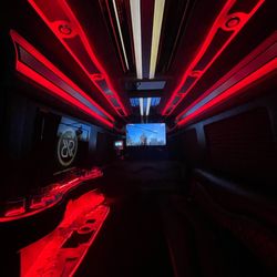 Reyes Rides Luxury Transportation - Enjoy a safe ride to your next Destination!