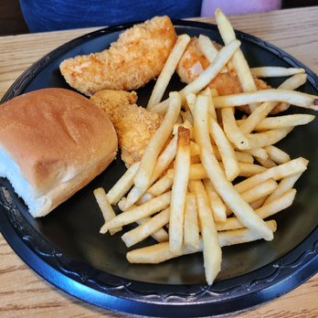 Hitching Post Kellogg - World's Best Fried Chicken - Chicken Tenders and Fries - American Near Me - Cincinnati, Ohio