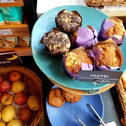 Feather & Bone - Muffins