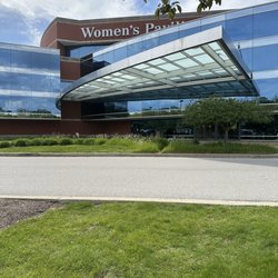 Riverview Health - Front entrance