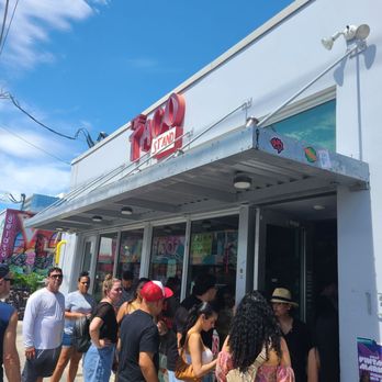 The Taco Stand - Zoo of a line outside Taco Stand! - Mexican Near Me - Miami, Florida