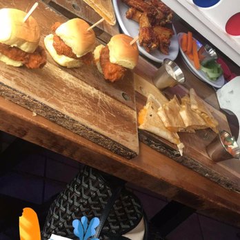 The Bronx Public - Buffalo chicken sliders x hot wings x chicken quesadilla x salmon quesadilla - Sports Bars Near Me - Bronx, New York The Bronx Public - Buffalo chicken sliders x hot wings x chicken quesadilla x salmon quesadilla - Sports Bars Near Me - Bronx, New York