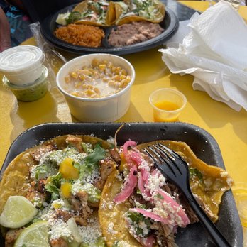 Willie's Taco Joint - Carnitas and chicken taco and elote - Mexican Near Me - Phoenix, Arizona Willie's Taco Joint - Carnitas and chicken taco and elote - Mexican Near Me - Phoenix, Arizona