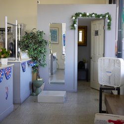 Phantom Vegas Cleaners & Alterations 3
