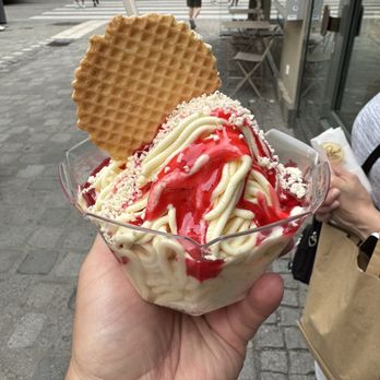 Gelateria Garda - Spaghetti ieas! Traditional ice cream - Ice Cream & Frozen Yogurt Near Me - Munich, BY Gelateria Garda - Spaghetti ieas! Traditional ice cream - Ice Cream & Frozen Yogurt Near Me - Munich, BY