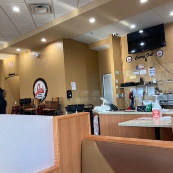 Leo’s Coney Island - a view of the dining area - Breakfast & Brunch Near Me - Scio Township, Michigan