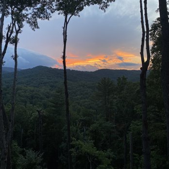 Escape to Blue Ridge - Sunset off cabin - Vacation Rentals Near Me - Blue Ridge, Georgia Escape to Blue Ridge - Sunset off cabin - Vacation Rentals Near Me - Blue Ridge, Georgia