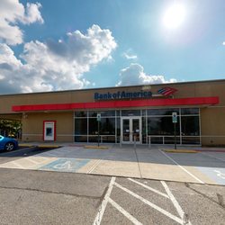 Bank of America Financial Center - Storefront