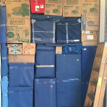 Wells Moving - Very tight pack on this very big 4 bedroom home! - Movers Near Me