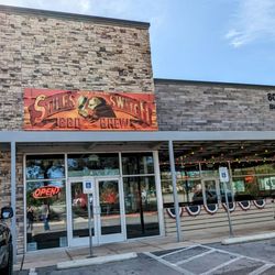Stiles Switch BBQ & Brew - Exterior