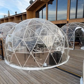 De La Nonna Big Bear - Igloo tent for seating - Pizza Near Me - Big Bear Lake, California De La Nonna Big Bear - Igloo tent for seating - Pizza Near Me - Big Bear Lake, California
