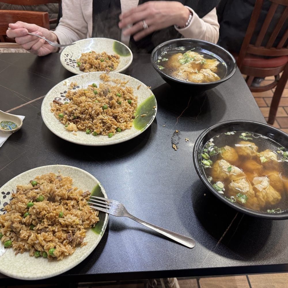 Sun Sai Gai Restaurant - Beef fried rice and wonton soup. - Chinese Near Me - New York, New York Sun Sai Gai Restaurant - Beef fried rice and wonton soup. - Chinese Near Me - New York, New York
