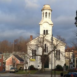 Unitarian Universalist Church Of Wakefield - Photo of historic building