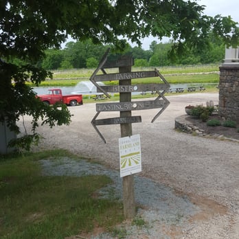 Chamard Vineyards - Beautiful day - Wineries Near Me - Clinton, Connecticut