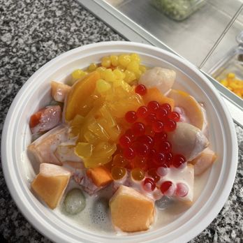 YoFruit - Fruit Bowl - Ice Cream & Frozen Yogurt Near Me - Toronto, Ontario YoFruit - Fruit Bowl - Ice Cream & Frozen Yogurt Near Me - Toronto, Ontario