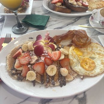 LE COCO - Desserts Near Me - Downey, California LE COCO - Desserts Near Me - Downey, California