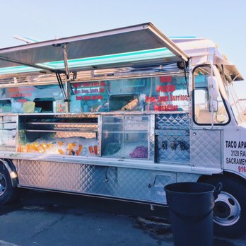 Tacos Apatzingan - a taco truck parked in a parking lot - Mexican Near Me - Sacramento, California Tacos Apatzingan - a taco truck parked in a parking lot - Mexican Near Me - Sacramento, California