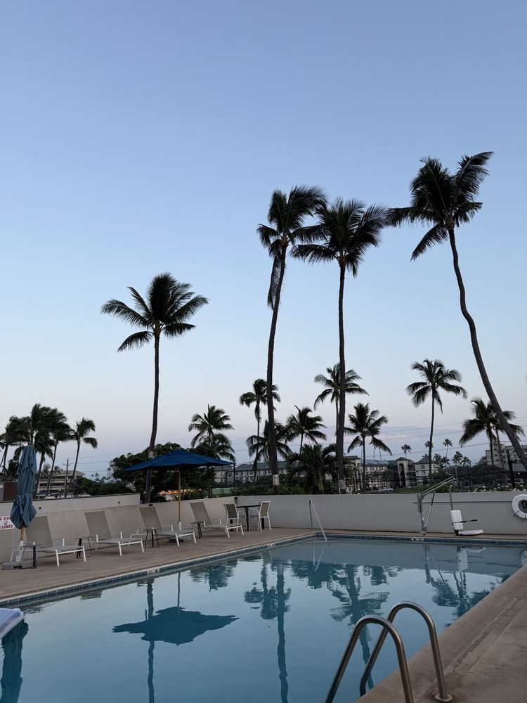 Maui Beach Hotel