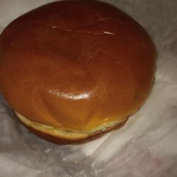 Zantes Restaurant - Cheese burger