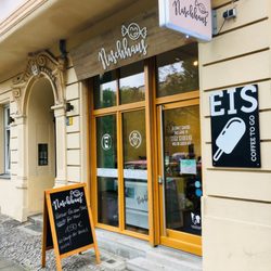 Naschhaus - Naschen wie in Schweden - So sieht das Naschhaus von außen aus.