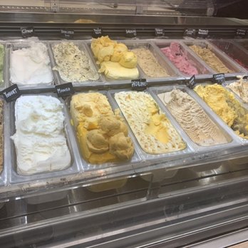 Gaufre de Bruxelles - Gelato - Salad Near Me - Brussels, BRU Gaufre de Bruxelles - Gelato - Salad Near Me - Brussels, BRU