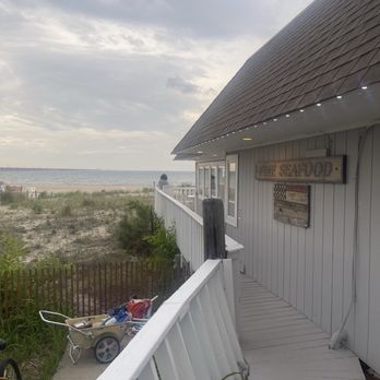 Buoy 44 Seafood Grill - Outside view - Seafood Near Me - Virginia Beach, Virginia