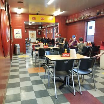 Phil's BBQ - Inside - Barbeque Near Me - Eufaula, Alabama Phil's BBQ - Inside - Barbeque Near Me - Eufaula, Alabama