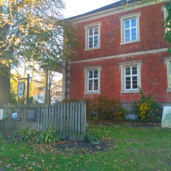 King's Palace - Landmarks & Historical Buildings Near Me