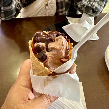 Scoop Deville South St - Molten lava signature blend ice cream on a waffle cone. - Desserts Near Me - Philadelphia, Pennsylvania Scoop Deville South St - Molten lava signature blend ice cream on a waffle cone. - Desserts Near Me - Philadelphia, Pennsylvania