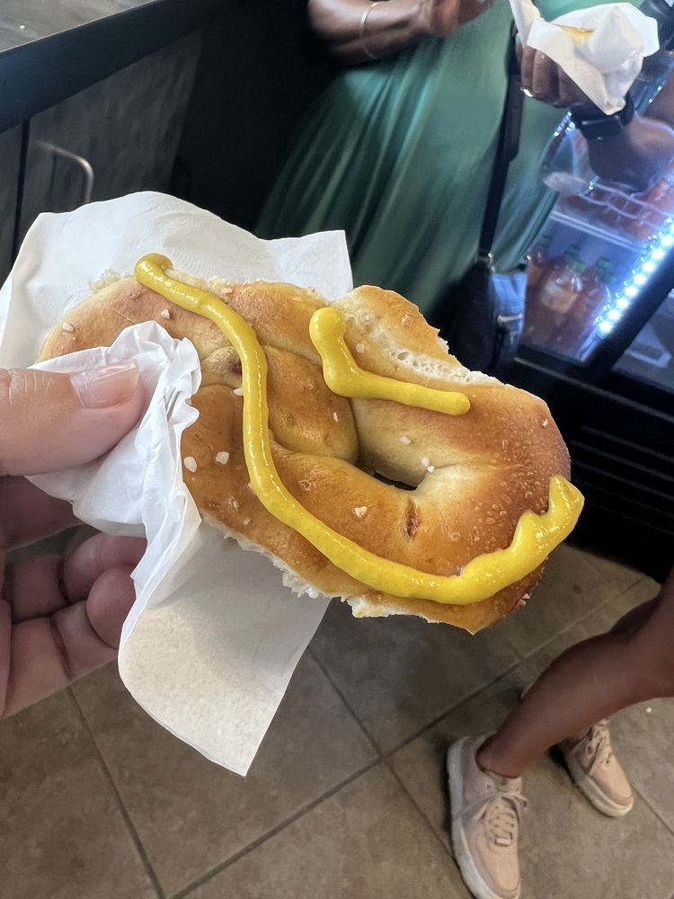 Philly Pretzel Factory Logo