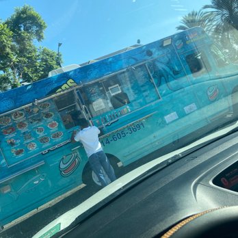 Mariscos Pueblo Culichi - Food Trucks Near Me - Santa Ana, California