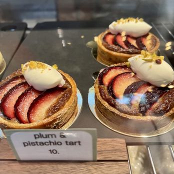 Dahlia Bakery - Bakeries Near Me - Seattle, Washington