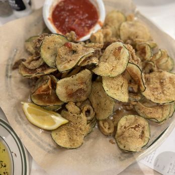 Mandolas Italian Kitchen - Jacksonville - Calamari appetizer - Italian Near Me - Jacksonville, Florida Mandolas Italian Kitchen - Jacksonville - Calamari appetizer - Italian Near Me - Jacksonville, Florida