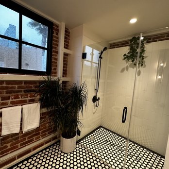 The Brick Hotel - Huge bathroom! - Hotels Near Me - Oceanside, California The Brick Hotel - Huge bathroom! - Hotels Near Me - Oceanside, California
