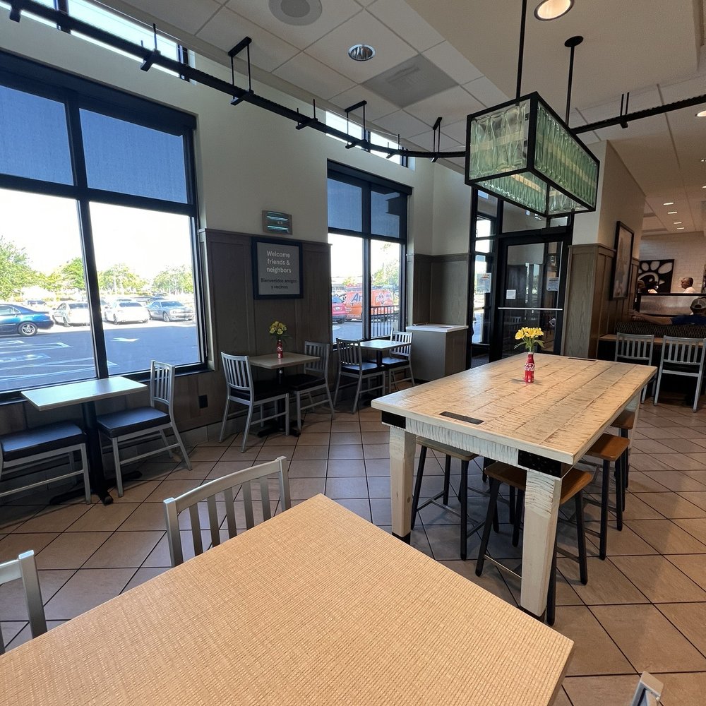 Chick-fil-A - Inside - Fast Food Near Me - Tampa, Florida