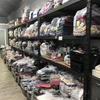 Parkway Cleansing Center - Laundromat Near Me - Hyde Park, Massachusetts