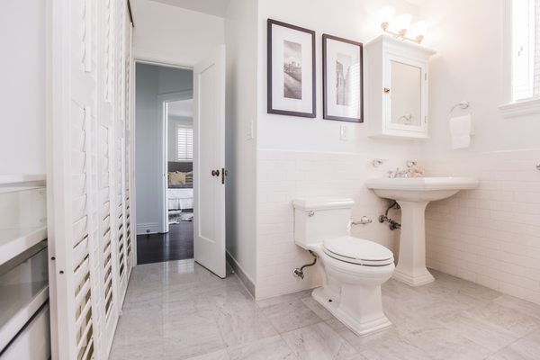 Hollywood Tower Apartments by null