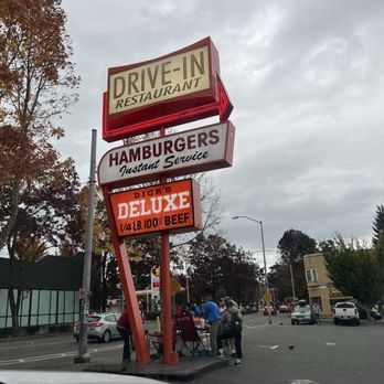 Dick's Drive-In - Fast Food Near Me - Seattle, Washington