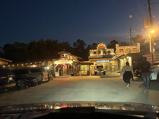 Clay's Restaurant by null